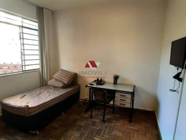 Casa a venda com 157m² em lote com 336m², bairro Santo Antônio