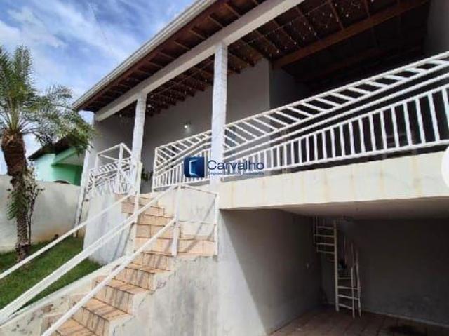 Casa à venda com 172m², 3 quartos e 2 vagas