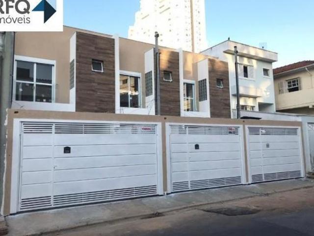 Casa à venda com 176m², 3 quartos e 2 vagas no Bairro Vila Gumercindo próximo ao metro !