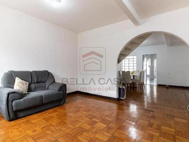 Casa à venda com 179m², 3 quartos e 2 vagas