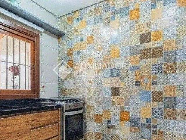 Casa à venda com 185m², 3 dormitórios, sendo 2 suítes, 2 vagas, na Cavalhada