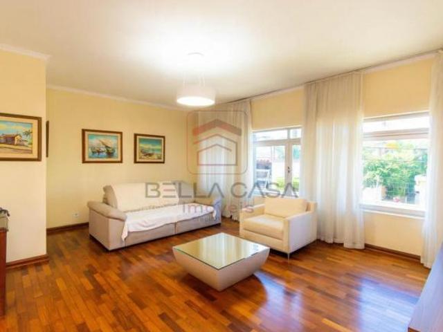 Casa à venda com 280m², 3 quartos e 5 vagas