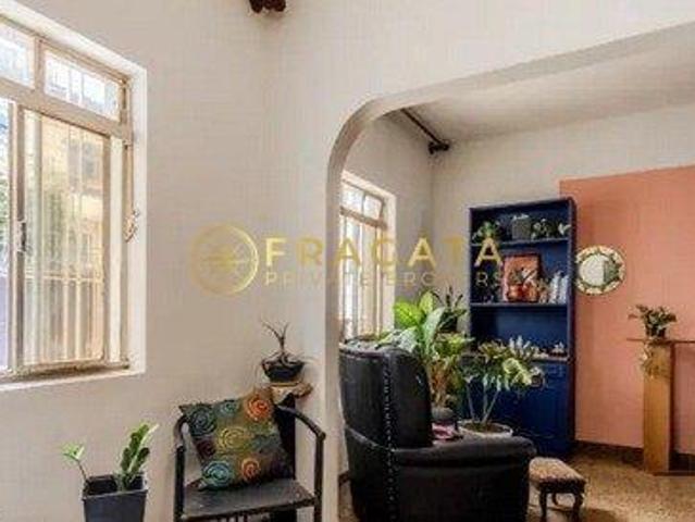 Casa à venda com 200 m² 5 dormitórios sendo 1 suíte, 3 vagas Perdizes/SP