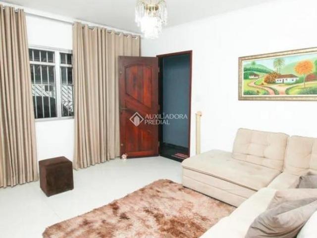 Casa à venda com 200m², 3 quartos e 2 vagas Vila Humaita, Santo André