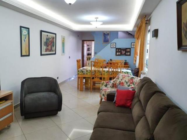 Casa á venda com 238 m², 3 quartos e 2 vagas no bairro Perdizes