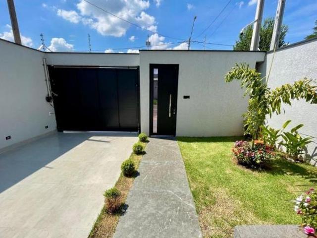 CASA A VENDA COM 2 DORMITÓRIOS NO PARQUE BELLAVILLE
