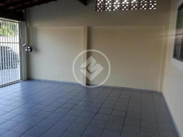 Casa à venda com 2 Dormitórios, sendo 1 suíte e 2 vagas no Jardim das Indústrias em São Jose Dos Cam