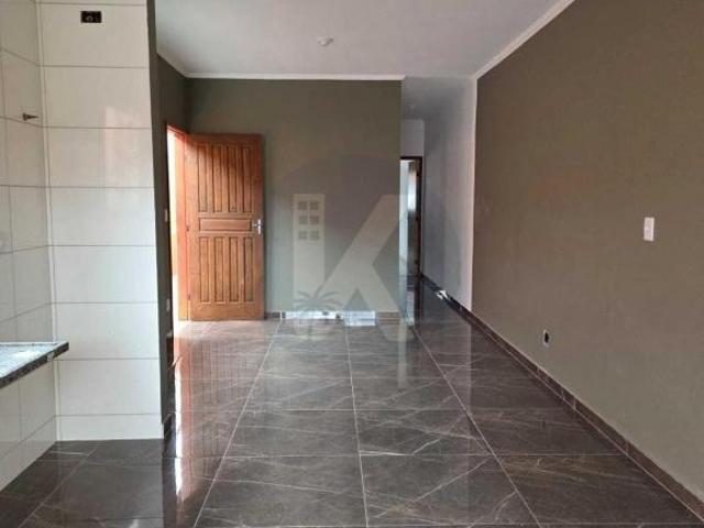 Casa à venda com 2 quartos e piscina em itanhaem