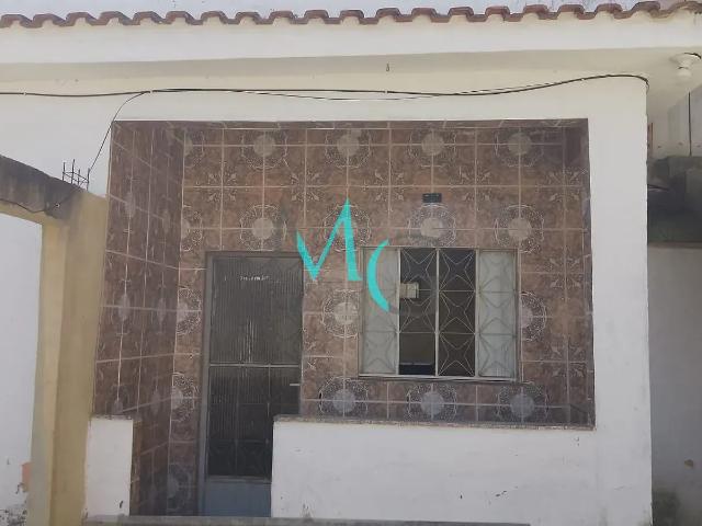 Casa à venda com 2 quartos e 162 m² por R$ 155.000