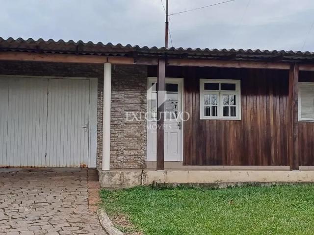 Casa à venda com 2 quartos e 60 m² por R$ 215.000