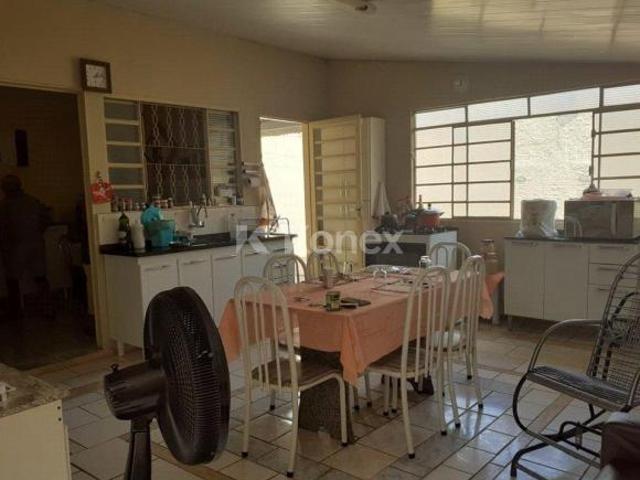 Casa à venda com 2 quartos em Jardim Eloísa, Leme