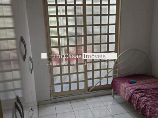 Casa à venda com 308 m² de terreno na Zona Sul