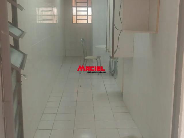 Casa à Venda com 3 Dormitórios + Edícula