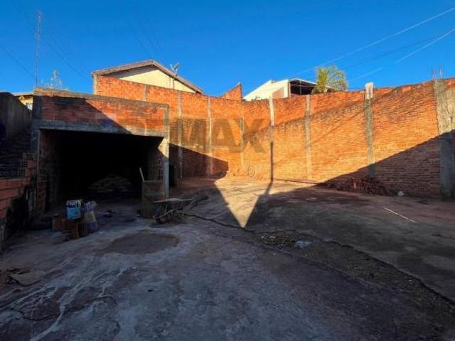 Casa a venda com 3 dormitórios mais edícula, 7 vagas, 500 m2 de terreno, jardim Bonfim, apenas R$390