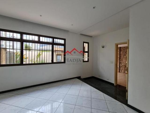 CASA À VENDA COM 3 DORMITÓRIOS, SENDO 1 SUÍTE JARDIM MORUMBI JUNDIAÍ/SP