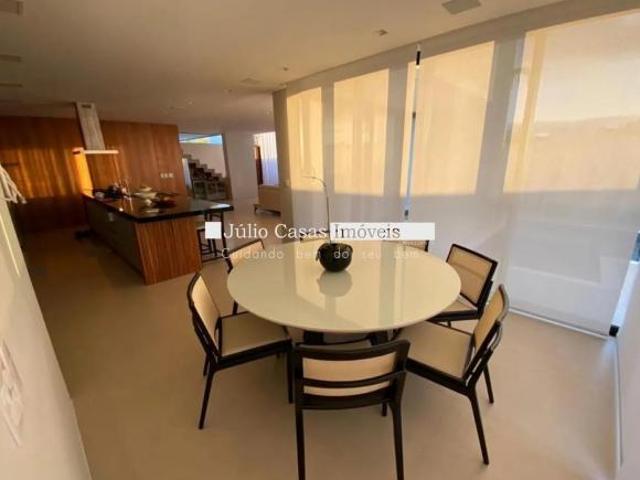 Casa a venda com 3 suítes modulada e mobiliada no Alphaville