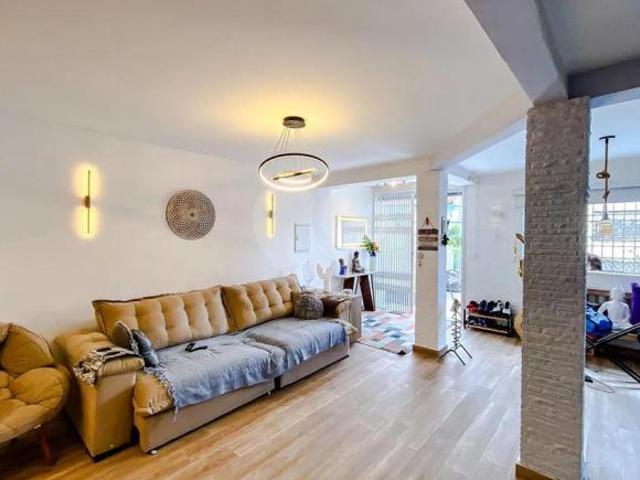 Casa a venda com 3 quartos, 2 suítes, 2 vagas, 163mts, na Aclimação, São Paulo