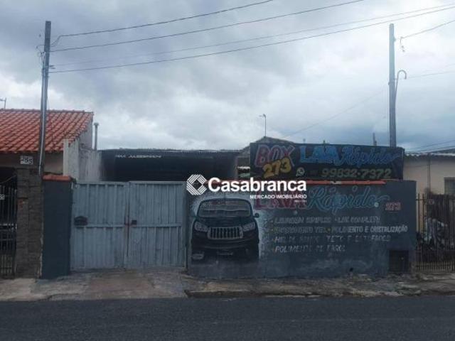 Casa à venda com 3 quartos e edículas, ideal para uso residencial e comercial em Sorocaba