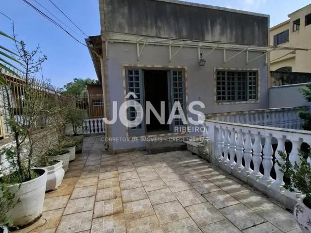 Casa à venda com 3 quartos e 2 suítes em Interlagos, São Paulo