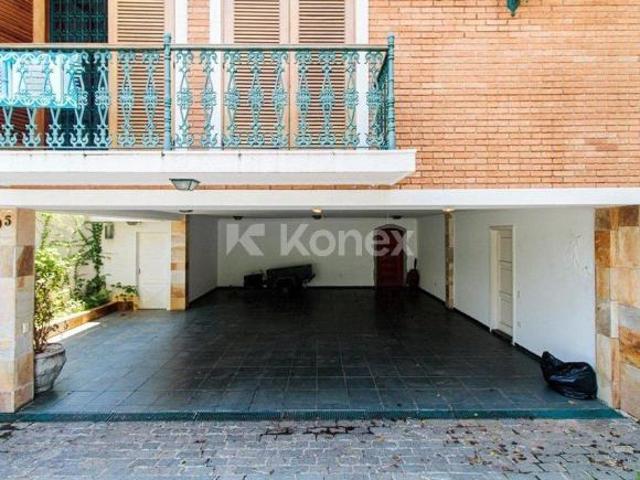 Casa à venda com 3 quartos em Pacaembu, São Paulo