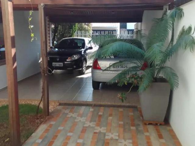 Casa a venda com 3 quartos, jardim Astro