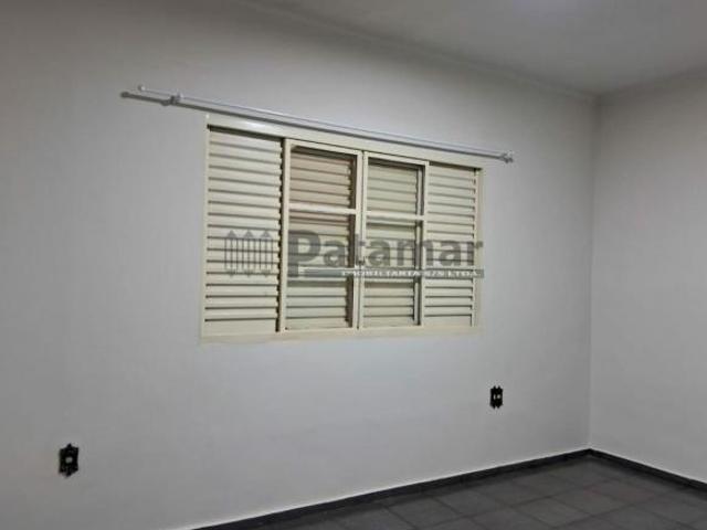 Casa a venda com 3 quartos na Rua Minas Gerais Bairro do Ginásio Altinopolis SP