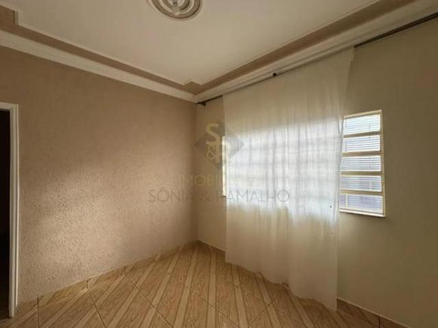 Casa à Venda com 3 Quartos no bairro Jardim Antártica, em Ribeirão Preto/SP