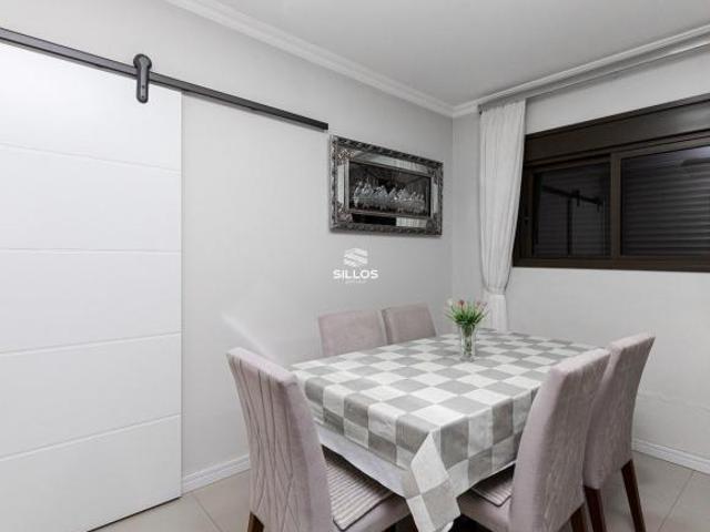 Casa à venda com 3 quartos no Guabirotuba em Curitiba