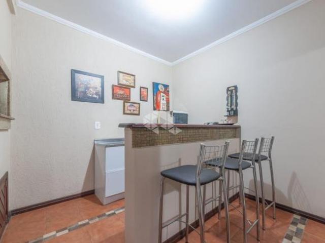 Casa à venda, com 3 quartos sendo uma suíte no condomínio Mediterrani, Camobi, Santa Maria