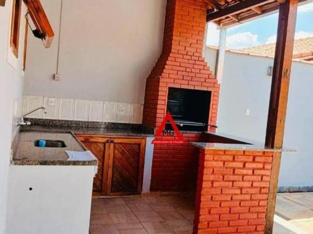 CASA Á VENDA COM 3 QUARTOS, SENDO UMA SUÍTE NO BAIRRO N S DE FÁTIMA MG