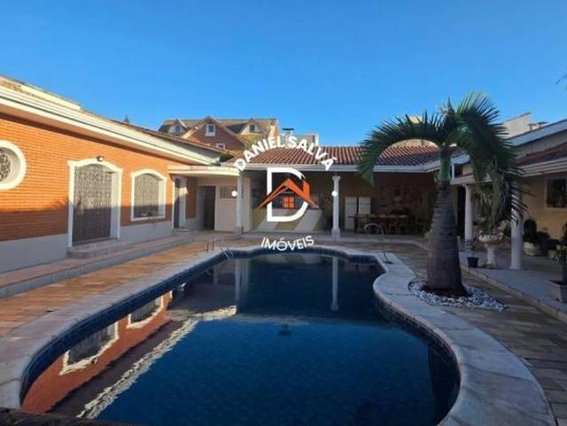Casa à venda com 4 dormitórios 1 SUÍTE, 480 m² por R$ 2.100.000 Vila Loanda Atibaia/SP