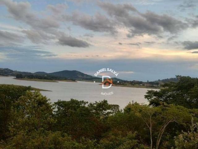 Casa à venda com 4 dormitórios 4 Suítes, 380 m² por R$ 2.995.000 Condomínio Na Represa de Piraca