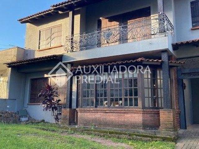 Casa à venda com 4 quartos 1 suíte piscina com 6 vagas de garagem no bairro Vila Assunção
