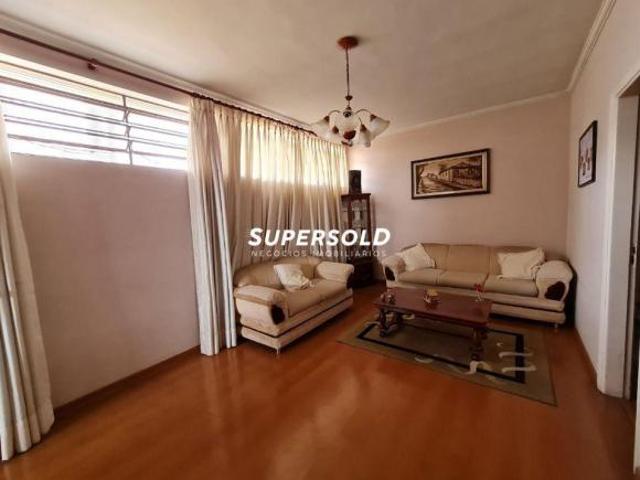 Casa à venda com 4 quartos e piscina no Proença Campinas/SP