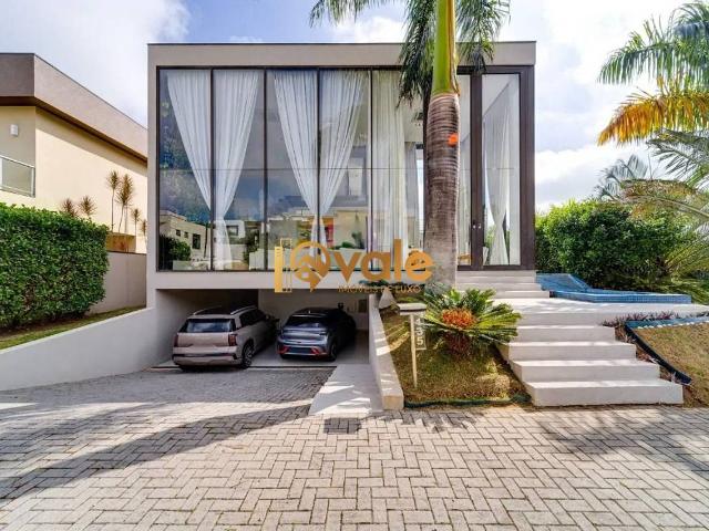 Casa à venda com 4 quartos e 450 m² por R$ 4.499.900