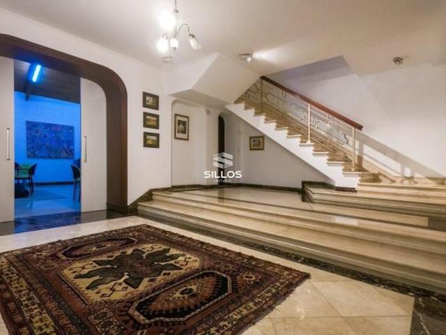 Casa de alto padrão com 4 quartos à venda no Jardim Social em Curitiba