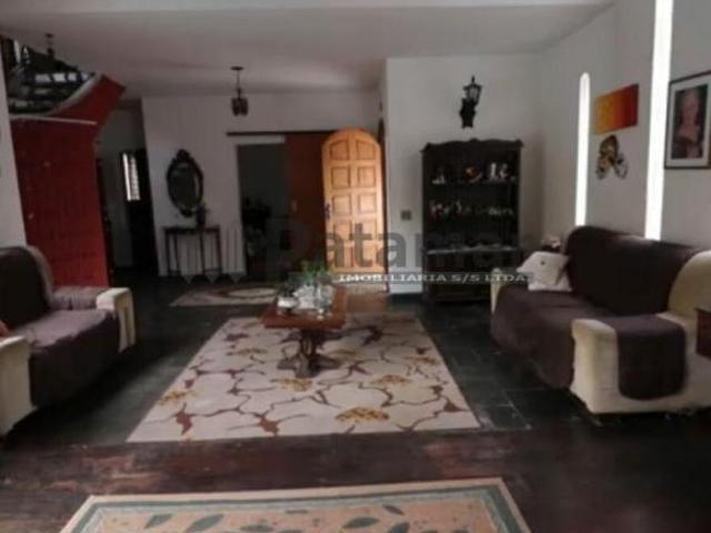 Casa a Venda com 4 quartos sendo 2 suites no Caxingui