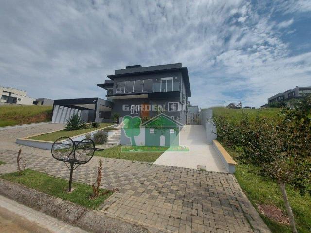 Casa à venda com 5 quartos e 900 m² de área total por R$ 4.500.000