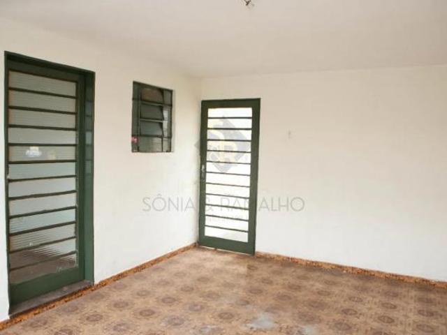 Casa à venda com 76,00m² de área construída, 02 quartos e quintal no bairro Vila Abranches, em Ribei