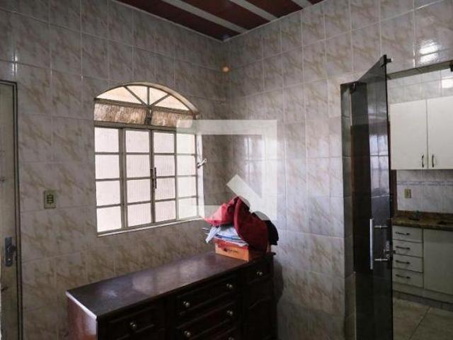 Casa à Venda Concórdia, 3 Quartos, 200 m² Belo Horizonte