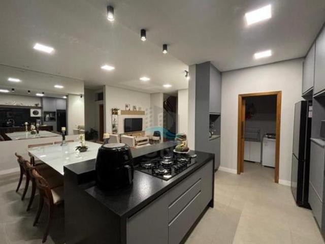 CASA A VENDA CONDOMINIO PARQUE TAUA TANGARA