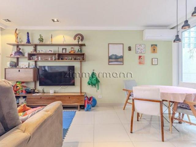 Casa em condomínio com 134 m², 3 dormitórios, suíte, quintal e 2 vagas na Pompéia