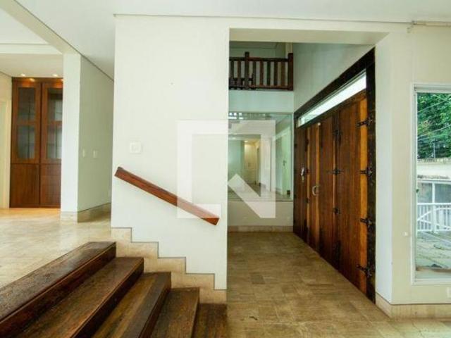 Casa à Venda Coração de Jesus, 5 Quartos, 523 m2