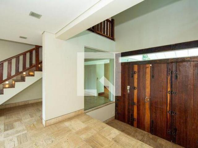 Casa à Venda Coração de Jesus, 5 Quartos, 523 m² Belo Horizonte