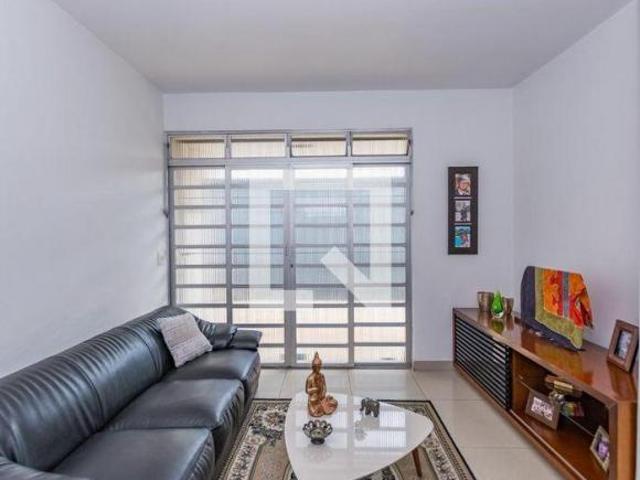 Casa à Venda Coração Eucarístico, 3 Quartos, 465 m2