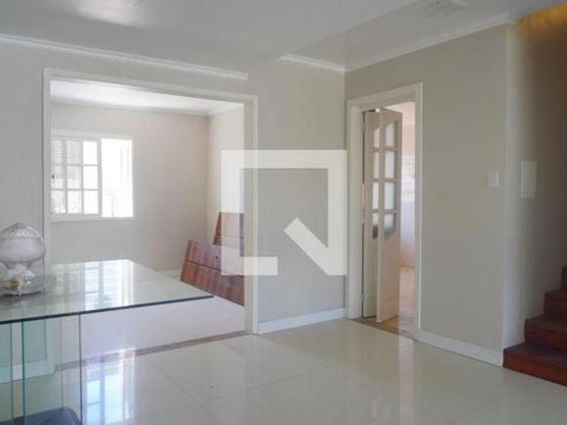 Casa à Venda Cavalhada, 4 Quartos, 255 m² Porto Alegre