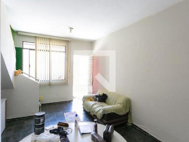 Casa à Venda Cachoeirinha, 2 Quartos, 58 m² Belo Horizonte
