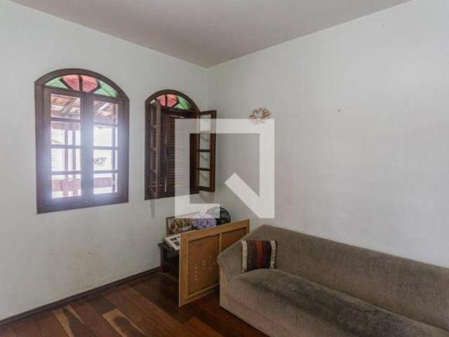 Casa à Venda Cachoeirinha, 3 Quartos, 400 m² Belo Horizonte