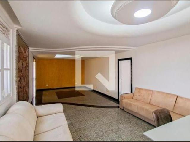 Casa à Venda Cachoeirinha, 5 Quartos, 360 m² Belo Horizonte