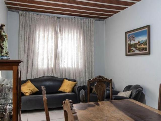 Casa à Venda Calafate, 3 Quartos, 270 m2